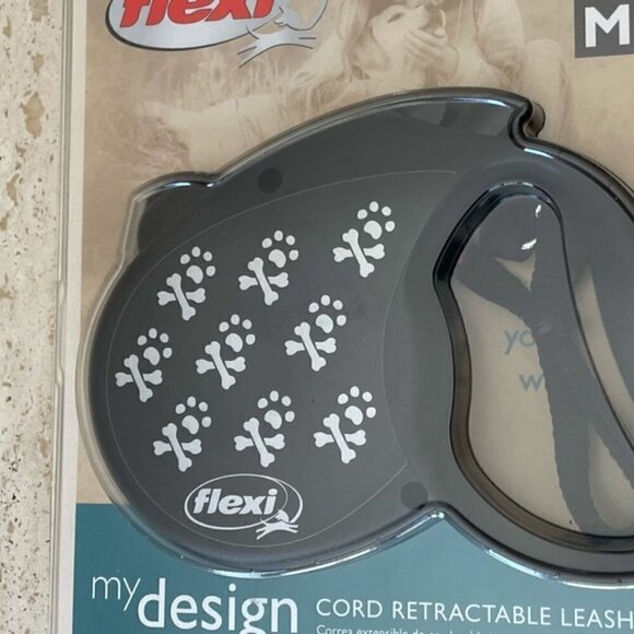 Black pattern Flexi retractable leash for medium dogs - Picture 3 of 7